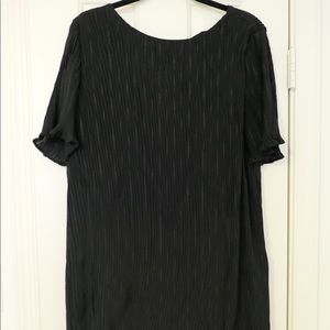 Anthropologie | Bow back black dress